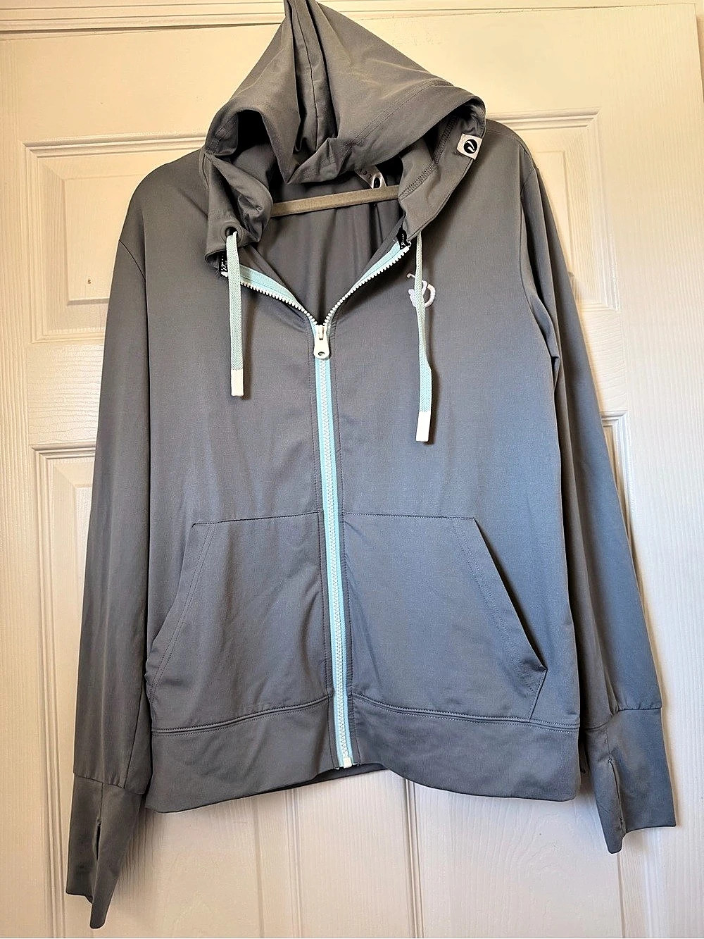 Levewear Gray Hooded Zip Jacket Size Medium Like New